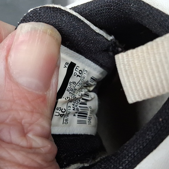 BABY JORDANS - Picture 6 of 8